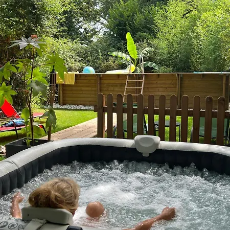 The Dordogne Huts With Pool And Jacuzzi Payzac (Dordogne)