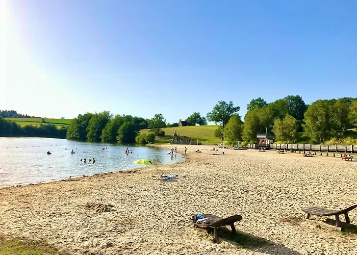 The Dordogne Huts With Pool And Jacuzzi *