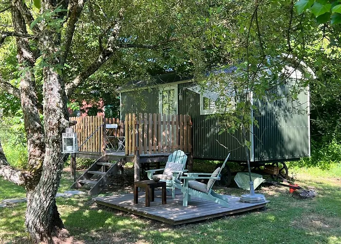 The Dordogne Huts With Pool And Jacuzzi Vakantiehuis Payzac (Dordogne)