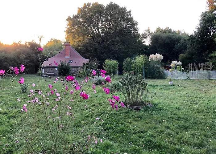 The Dordogne Huts With Pool And Jacuzzi Vakantiehuis Payzac (Dordogne)