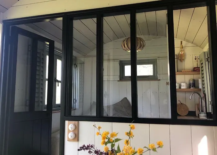Vakantiehuis The Dordogne Huts With Pool And Jacuzzi